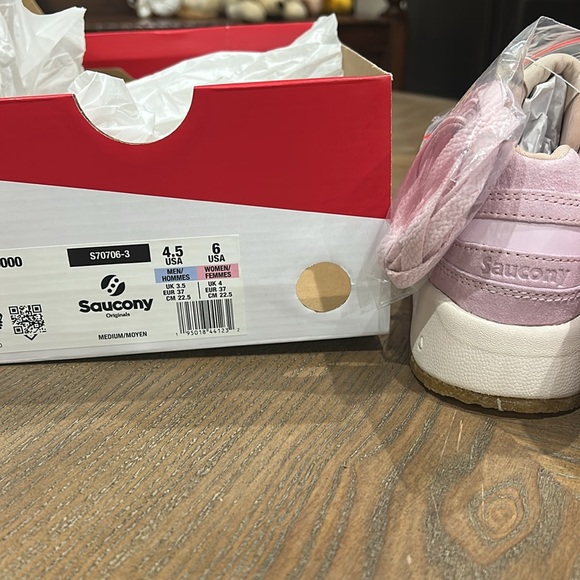 Saucony Shadow 6000 Sneakers Pink/Gum Women's 6 New in box - Picture 4 of 4